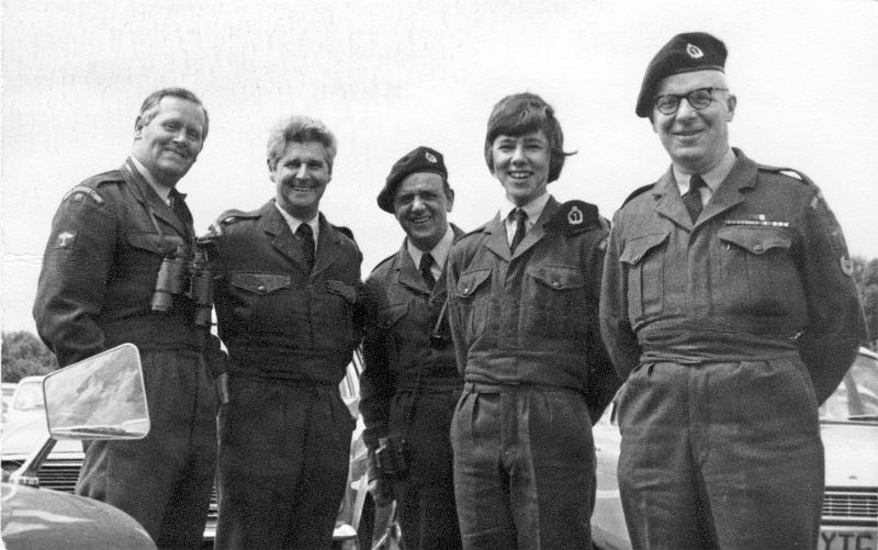 RS-D78 - Settle Royal Observer Corp.jpg - Members of Settle Royal Observer Corp at Topcliffe 1972 - flew in C.120  L-R:    Ernie Airey - Robert Slater - Frank Potts - Robin Slater - John Walker